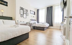 Guest Rooms In Anfiled Near Stadium, Free Parking